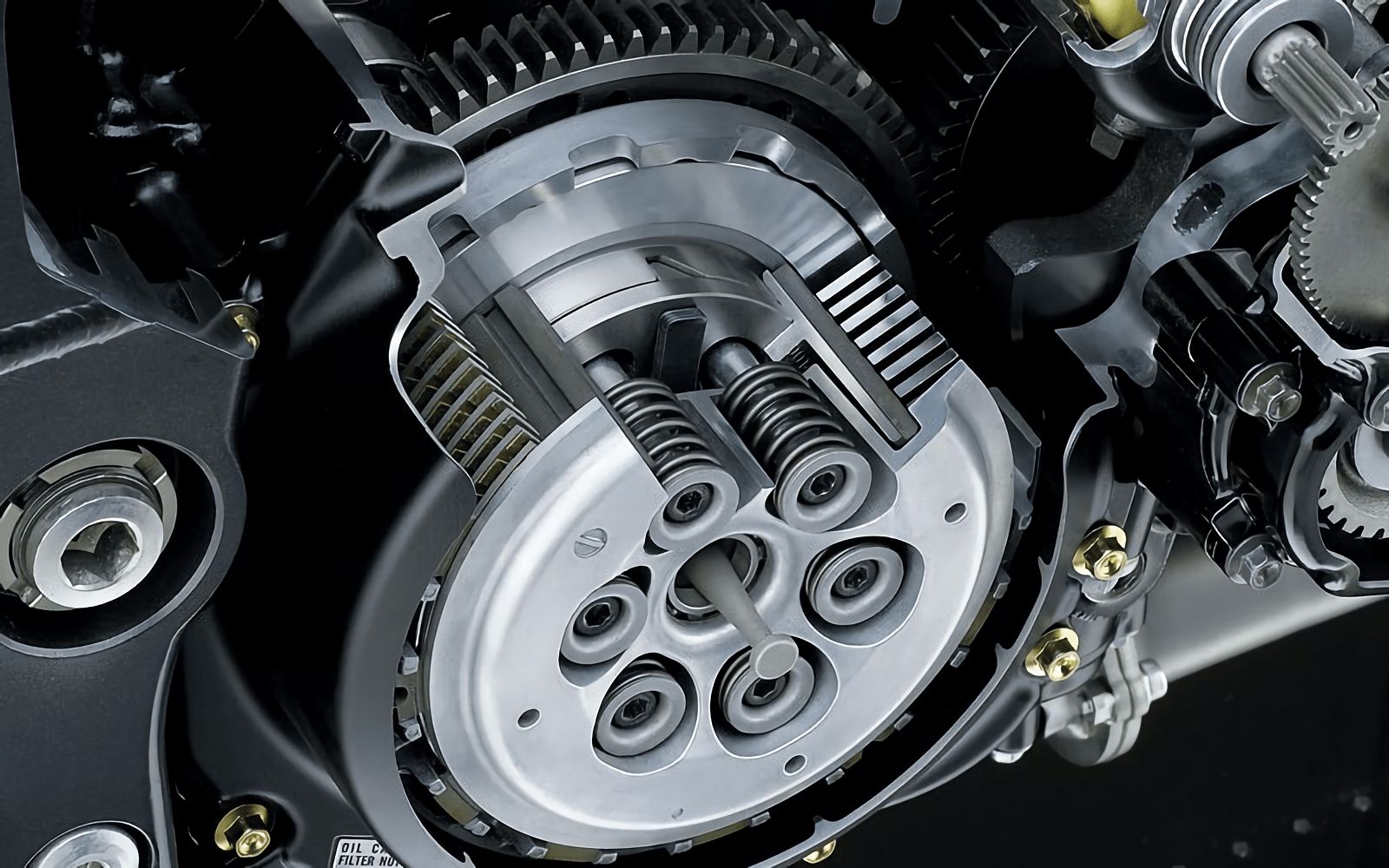 Consejos para cuidar el sistema de cambios de tu moto y prolongar su vida útil